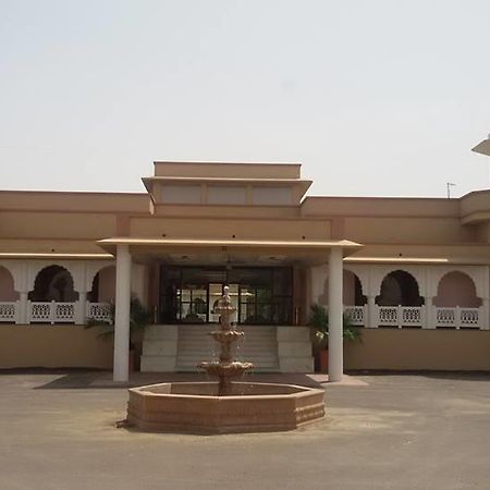 Heritage Resort Биканер Екстериор снимка
